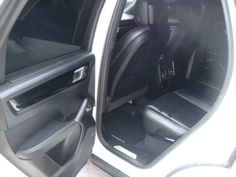 2019 Porsche 9Y0/9Y3 Cayenne - Image 15 of 20