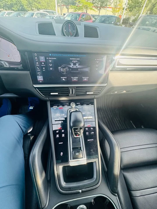 2019 Porsche 9Y0/9Y3 Cayenne - Image 12 of 14
