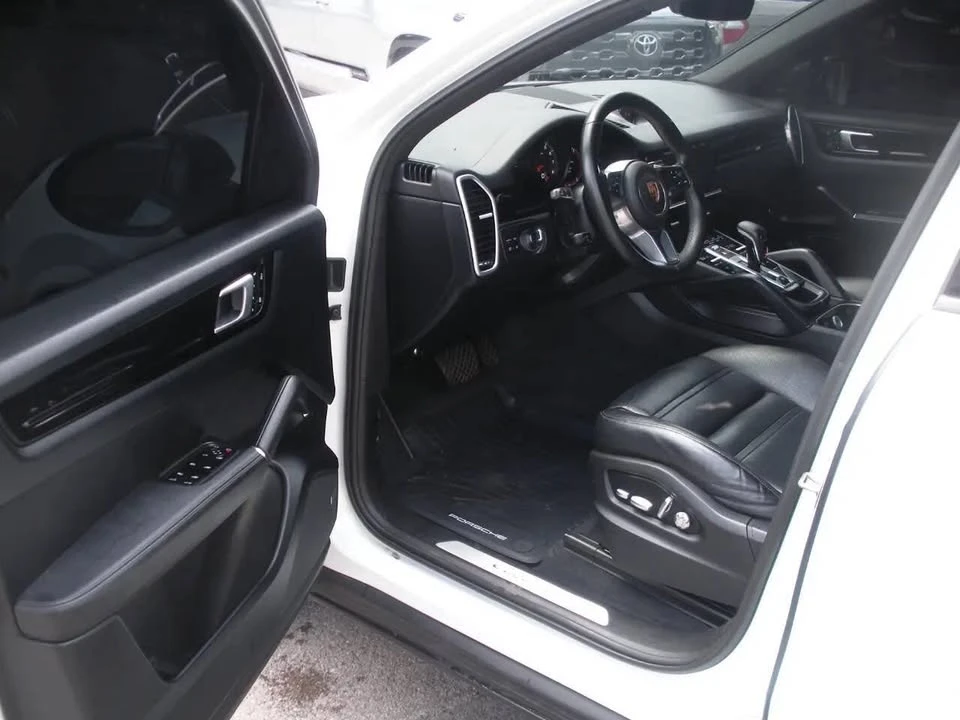 2019 Porsche 9Y0/9Y3 Cayenne - Image 14 of 20