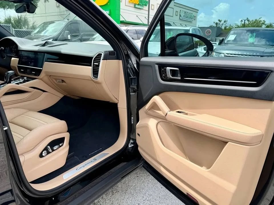 2019 Porsche 9Y0/9Y3 Cayenne - Image 9 of 20