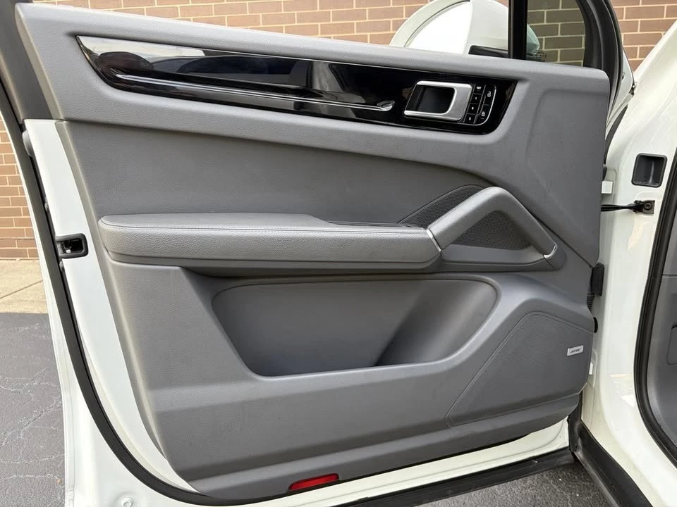 2019 Porsche 9Y0/9Y3 Cayenne - Image 11 of 20