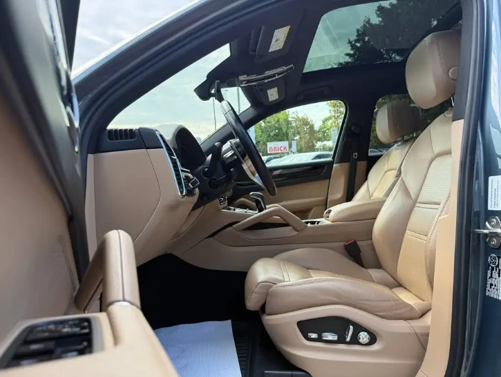 2019 Porsche 9Y0/9Y3 Cayenne - Image 9 of 14