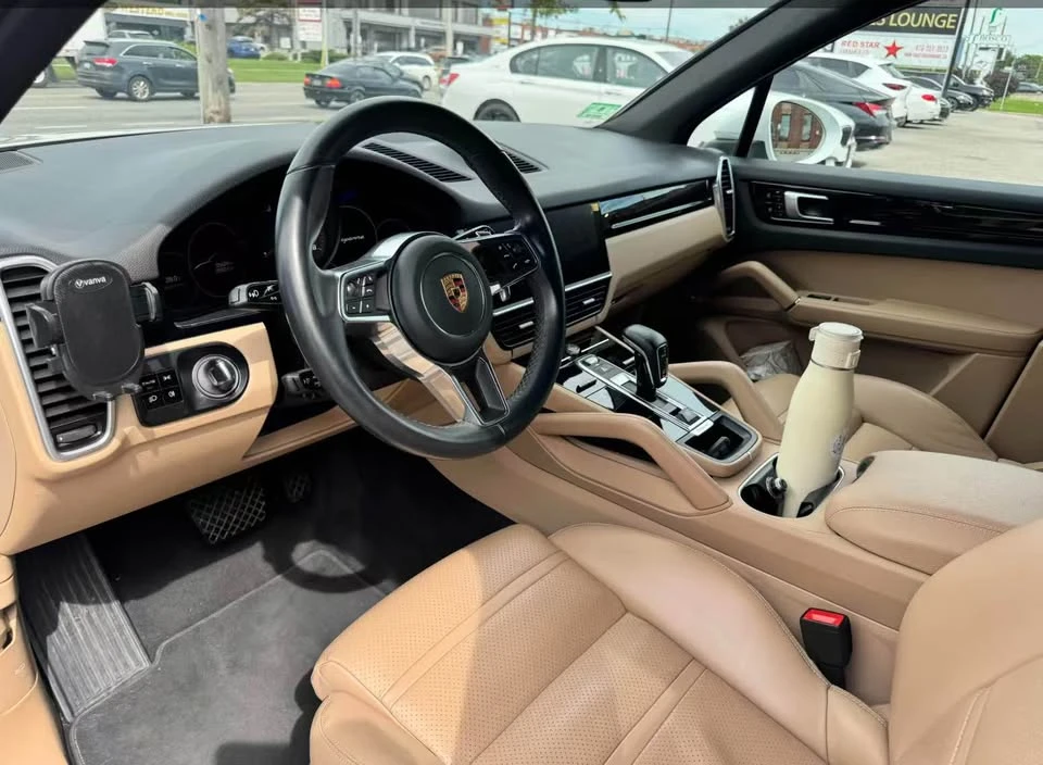 2019 Porsche 9Y0/9Y3 Cayenne - Image 2 of 2