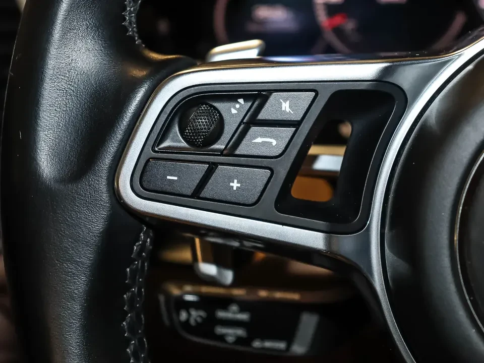 2019 Porsche 9Y0/9Y3 Cayenne - Image 17 of 19