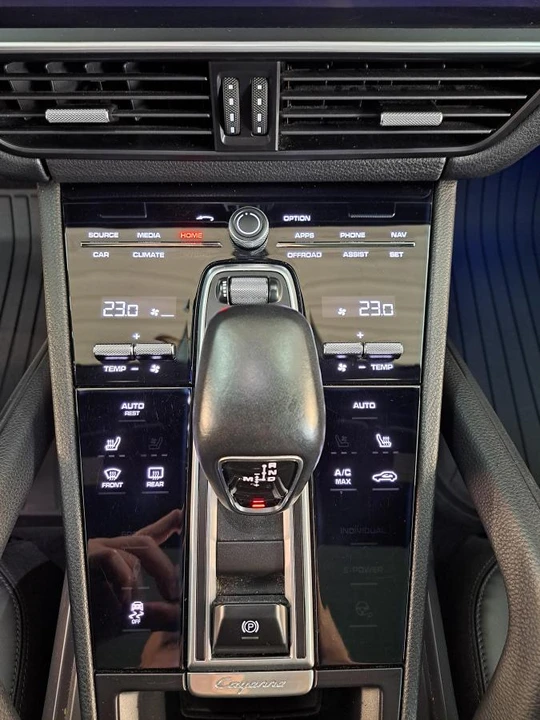 2019 Porsche 9Y0/9Y3 Cayenne - Image 16 of 17