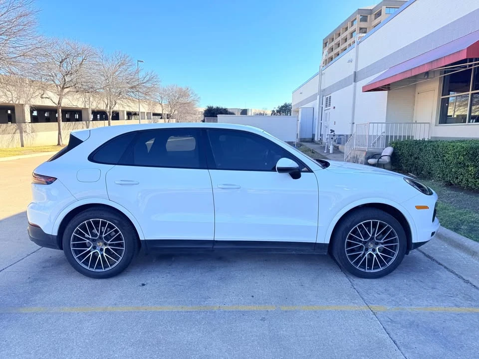 2019 Porsche 9Y0/9Y3 Cayenne - Image 2 of 9
