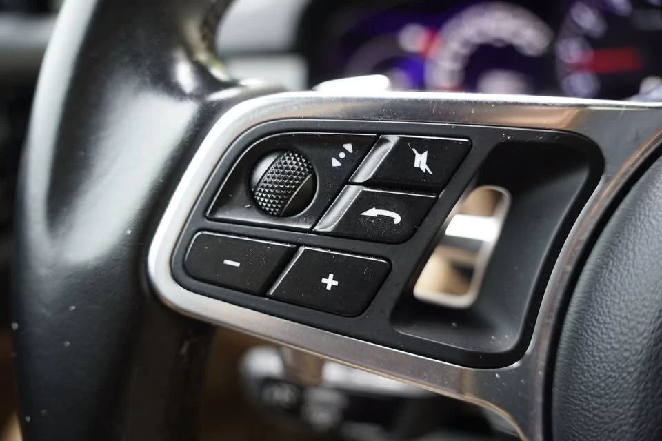 2019 Porsche 9Y0/9Y3 Cayenne - Image 16 of 20