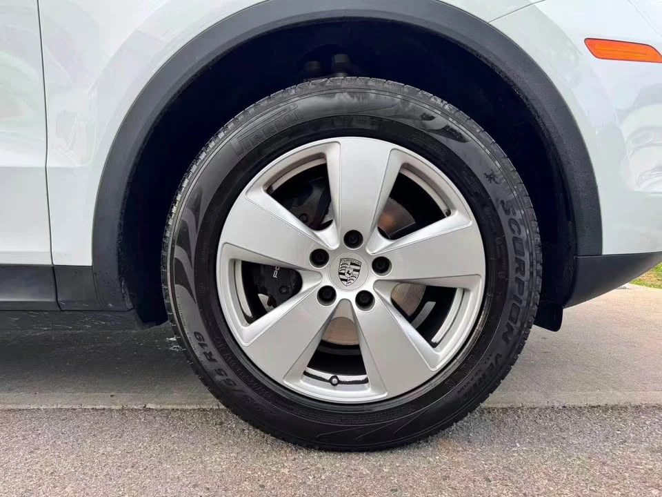 2019 Porsche 9Y0/9Y3 Cayenne - Image 7 of 16