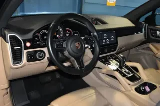 2019 Porsche 9Y0/9Y3 Cayenne - Image 4 of 4