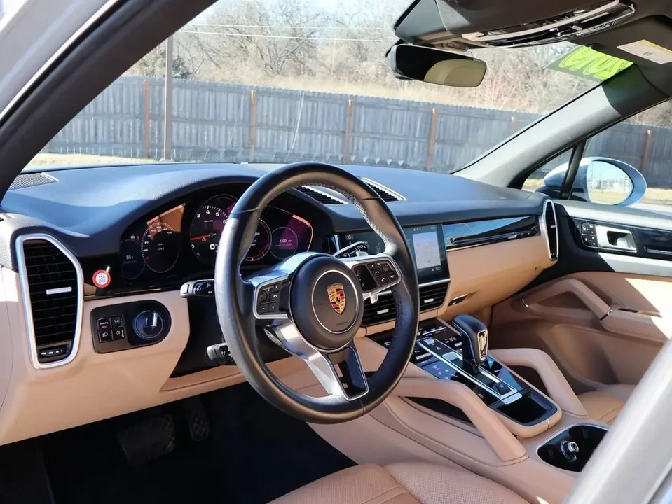 2019 Porsche 9Y0/9Y3 Cayenne - Image 4 of 7