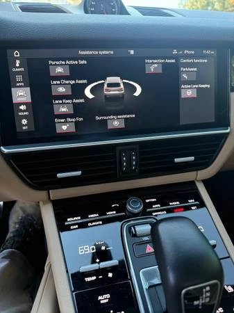2019 Porsche 9Y0/9Y3 Cayenne S - Image 11 of 16