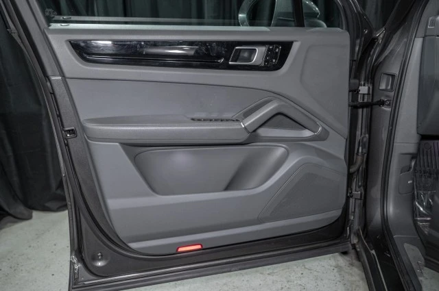 2019 Porsche 9Y0/9Y3 Cayenne S - Image 10 of 12