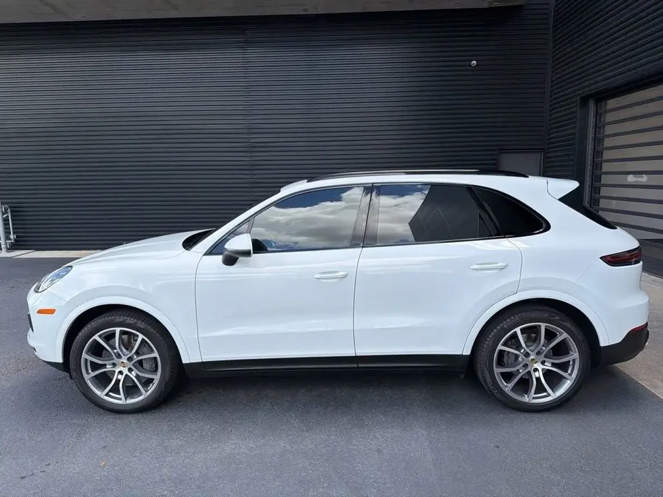 2019 Porsche 9Y0/9Y3 Cayenne S - Image 2 of 8