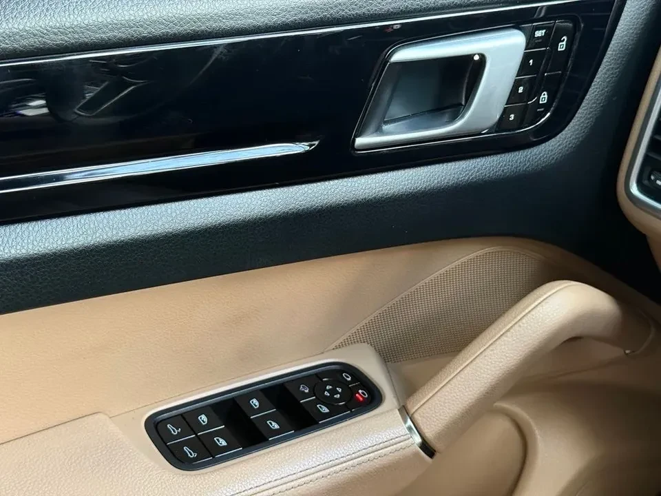2019 Porsche 9Y0/9Y3 Cayenne S - Image 15 of 20