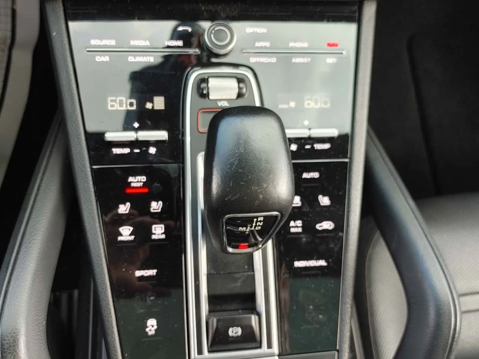 2019 Porsche 9Y0/9Y3 Cayenne S - Image 17 of 20