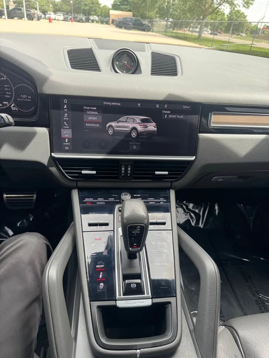 2019 Porsche 9Y0/9Y3 Cayenne S - Image 14 of 18