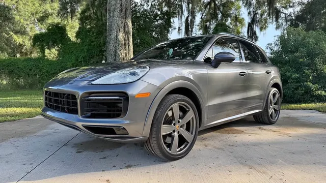 2019 Porsche Cayenne S Sport Utility 4D