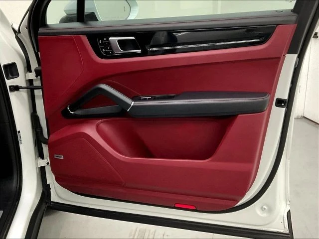 2019 Porsche 9Y0/9Y3 Cayenne S - Image 18 of 31