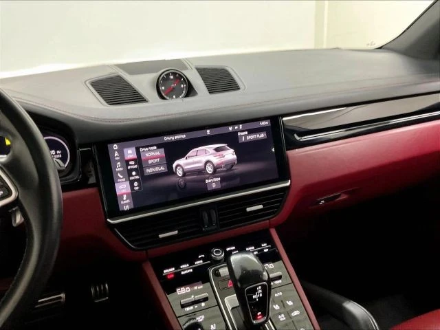 2019 Porsche 9Y0/9Y3 Cayenne S - Image 23 of 31