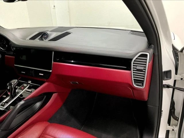 2019 Porsche 9Y0/9Y3 Cayenne S - Image 12 of 31