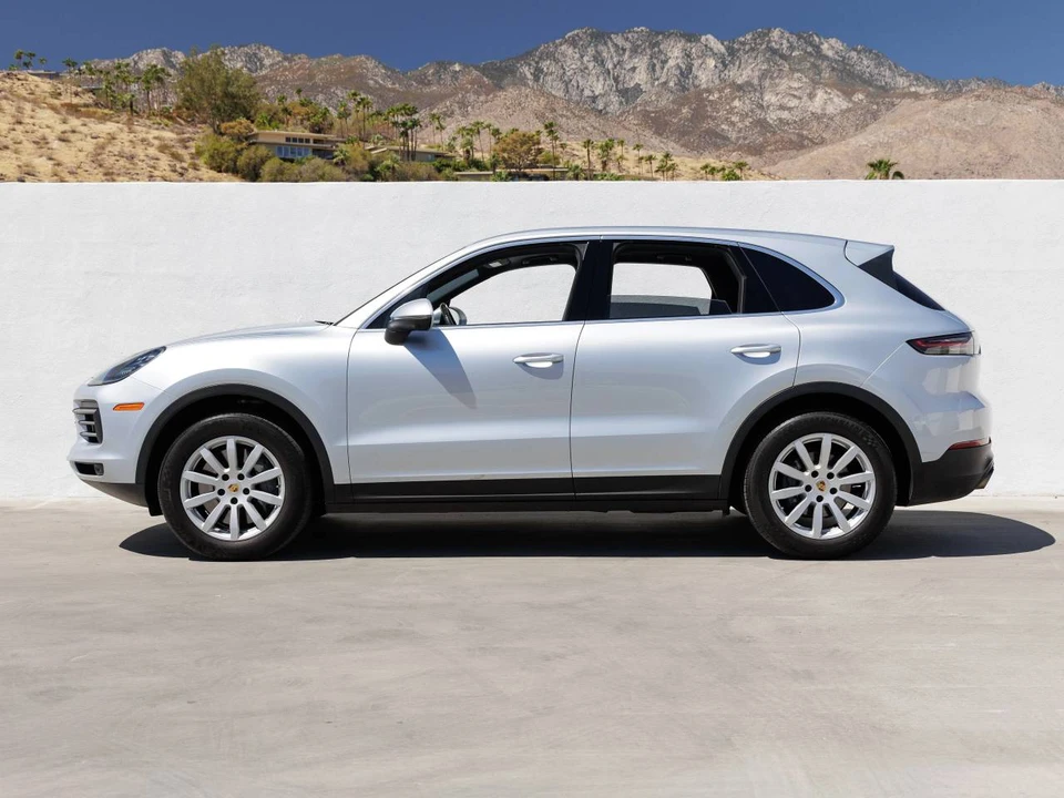 2019 Porsche 9Y0/9Y3 Cayenne S - Image 2 of 5