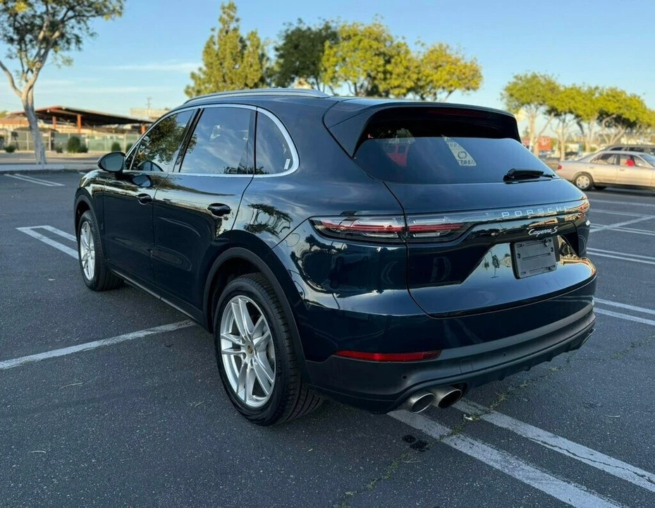 2019 Porsche - Image 6 of 26