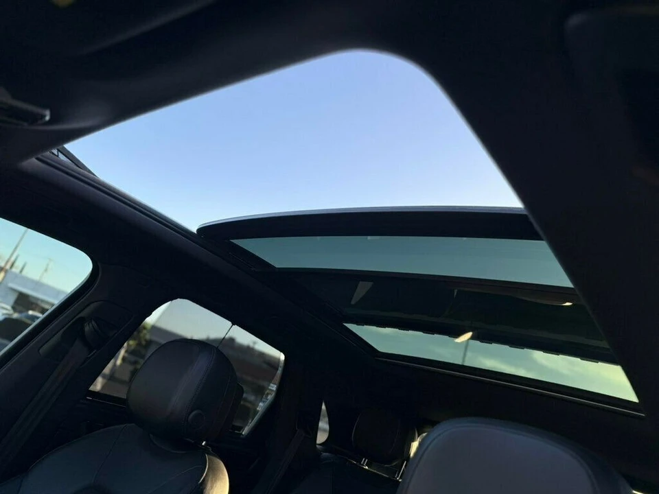 2019 Porsche - Image 21 of 26