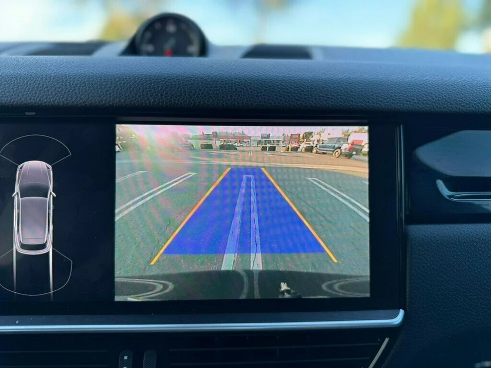 2019 Porsche - Image 16 of 26
