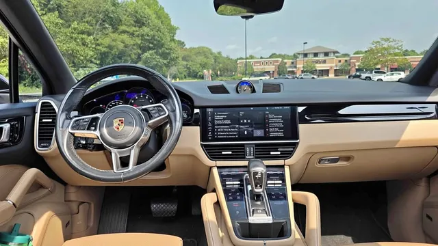 2019 Porsche Cayenne Cayenne