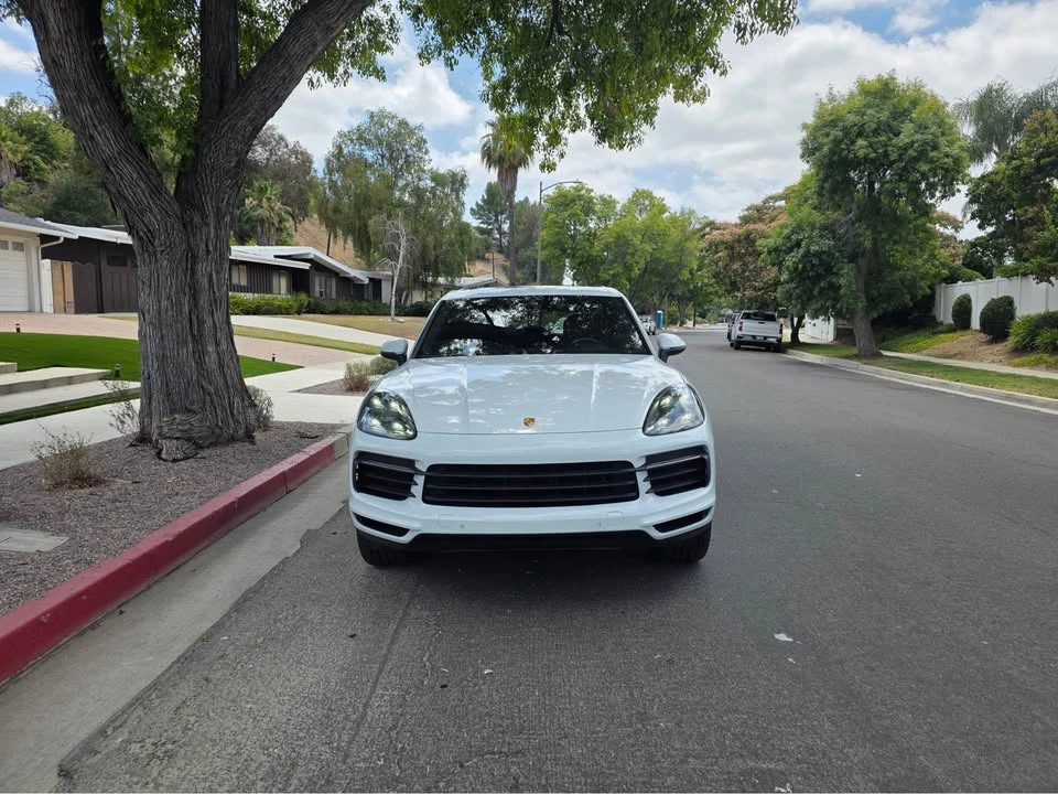2019 Porsche 9Y0/9Y3 Cayenne - Image 2 of 12