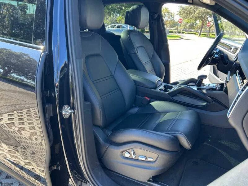 2019 Porsche 9Y0/9Y3 Cayenne - Image 16 of 20