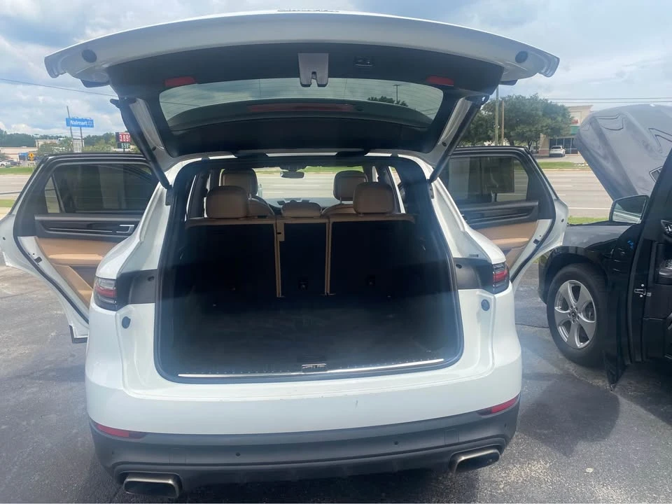 2019 Porsche 9Y0/9Y3 Cayenne - Image 9 of 13