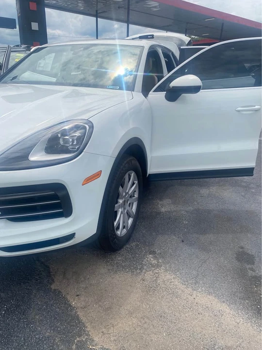 2019 Porsche 9Y0/9Y3 Cayenne - Image 2 of 13