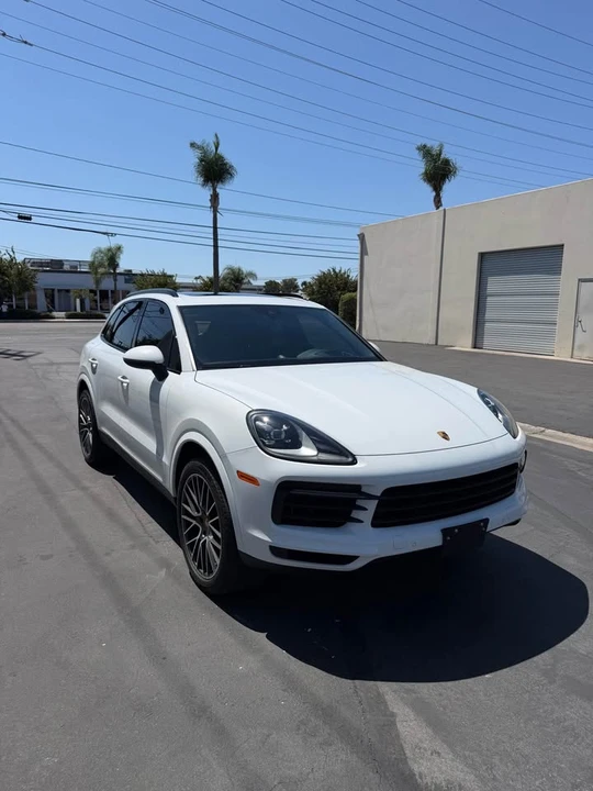 2019 Porsche 9Y0/9Y3 Cayenne - Image 2 of 10