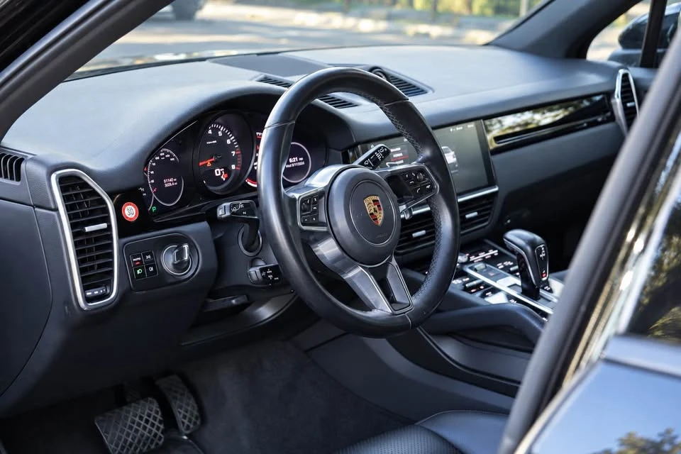 2019 Porsche 9Y0/9Y3 Cayenne - Image 8 of 17