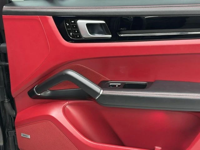 2019 Porsche 9Y0/9Y3 Cayenne - Image 29 of 31