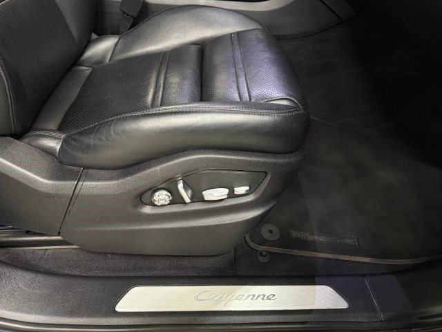 2019 Porsche 9Y0/9Y3 Cayenne - Image 19 of 21