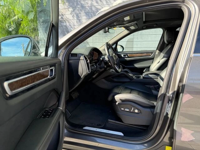2019 Porsche 9Y0/9Y3 Cayenne - Image 9 of 12
