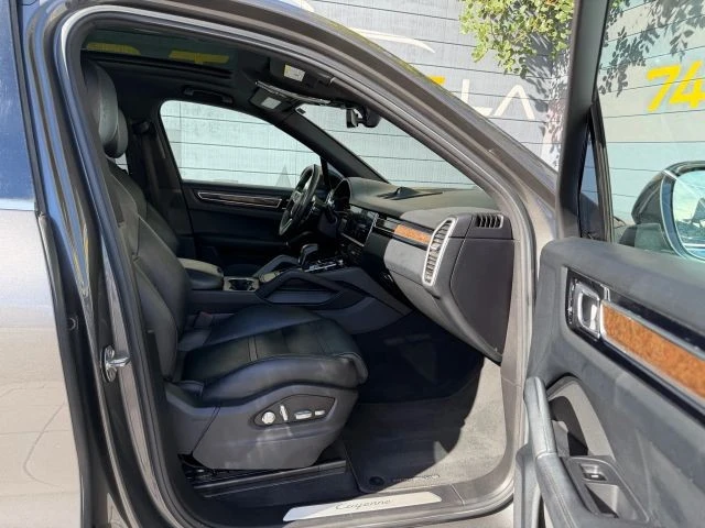 2019 Porsche 9Y0/9Y3 Cayenne - Image 13 of 21