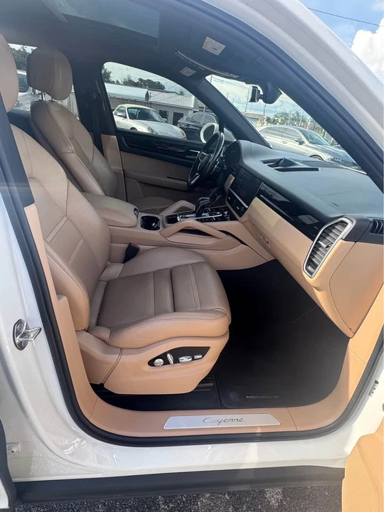 2019 Porsche 9Y0/9Y3 Cayenne - Image 14 of 20