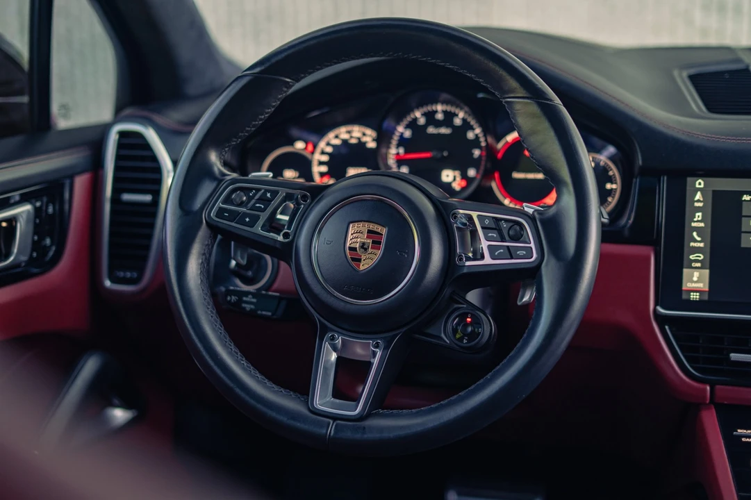 2019 Porsche 9Y0/9Y3 Cayenne Turbo - Image 15 of 31