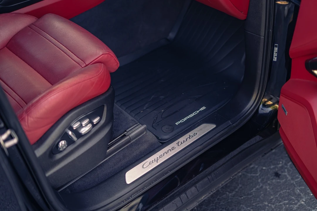 2019 Porsche 9Y0/9Y3 Cayenne Turbo - Image 13 of 31