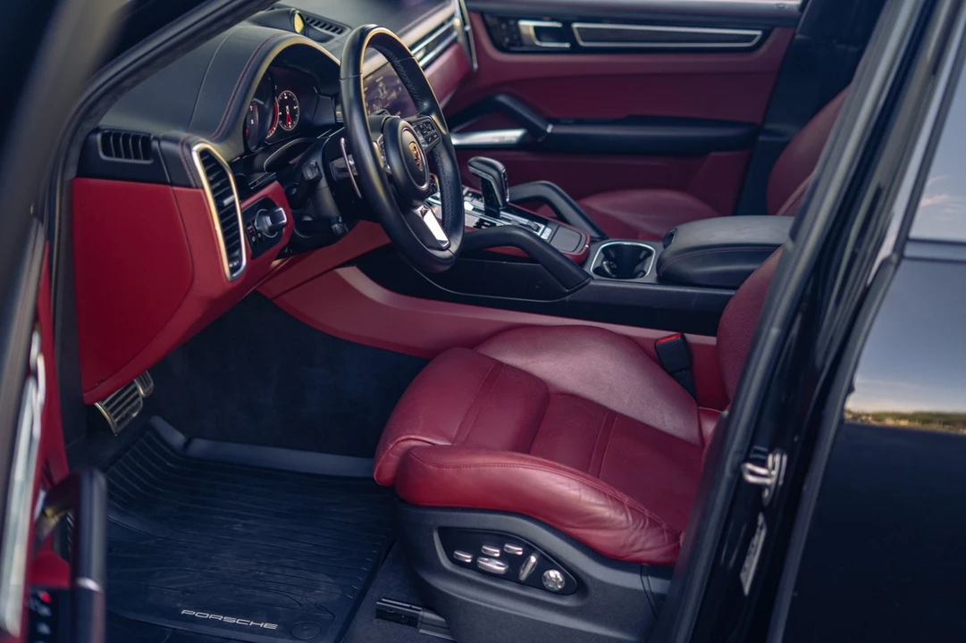 2019 Porsche 9Y0/9Y3 Cayenne Turbo - Image 16 of 31