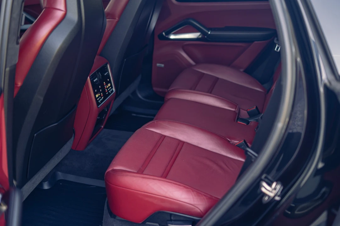 2019 Porsche 9Y0/9Y3 Cayenne Turbo - Image 24 of 31
