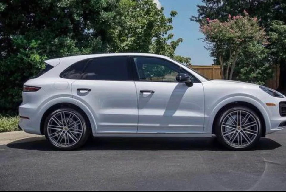 2019 Porsche 9Y0/9Y3 Cayenne - Image 2 of 6