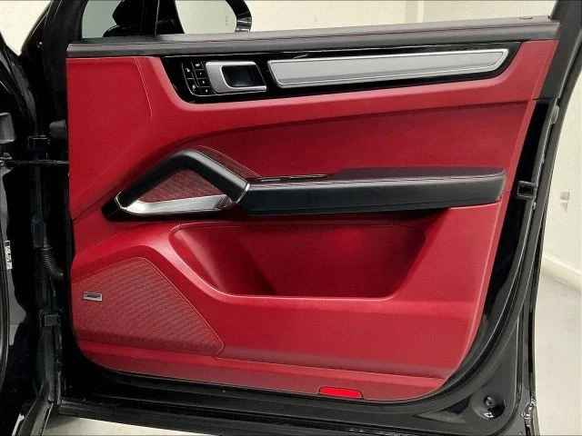 2019 Porsche 9Y0/9Y3 Cayenne Turbo - Image 18 of 31