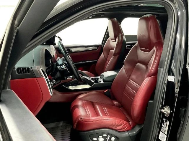 2019 Porsche 9Y0/9Y3 Cayenne Turbo - Image 14 of 31