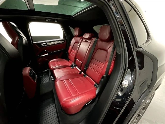 2019 Porsche 9Y0/9Y3 Cayenne Turbo - Image 15 of 31