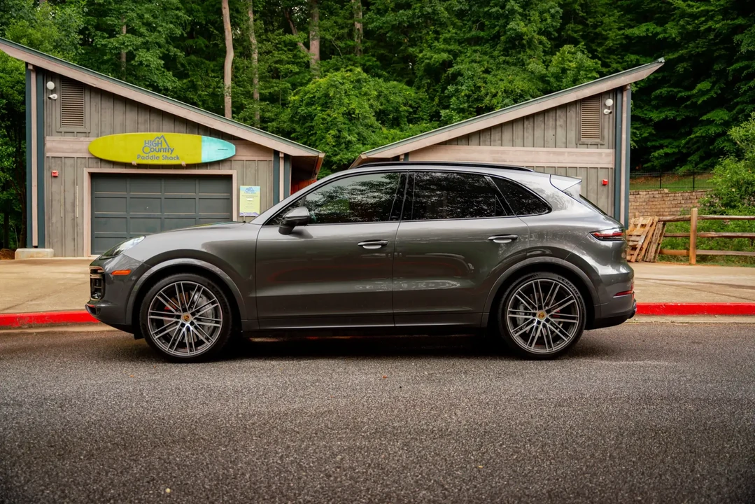 2019 Porsche 9Y0/9Y3 Cayenne Turbo - Image 4 of 6