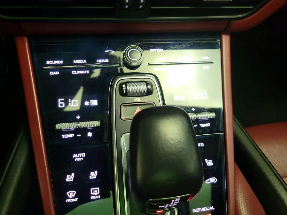 2019 Porsche 9Y0/9Y3 Cayenne Turbo - Image 18 of 28
